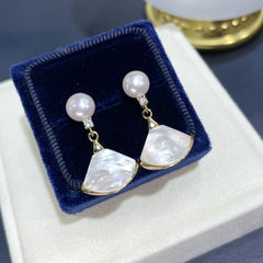 New Natural Freshwater White Pearl Earrings for Women, Mother-of-Pearl Small Skirt, Vintage High-End Light Luxury925Silver Ear Needle