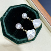 New Natural Freshwater White Pearl Earrings for Women, Mother-of-Pearl Small Skirt, Vintage High-End Light Luxury925Silver Ear Needle