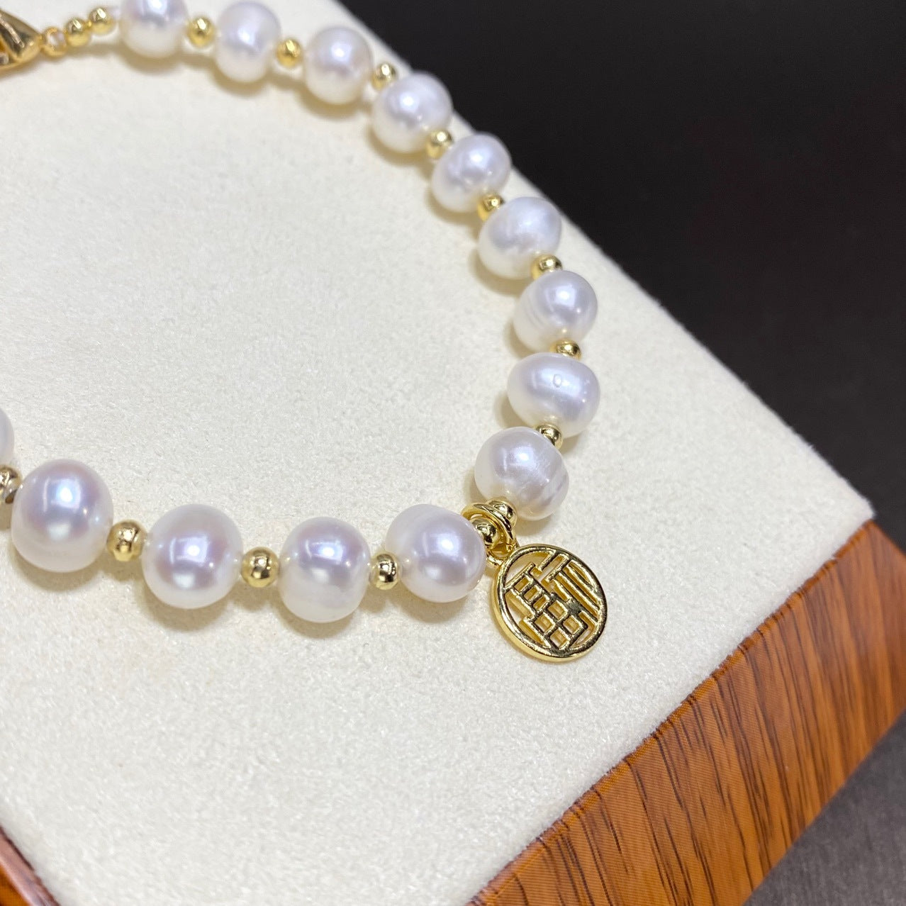 New Zhoujia Natural Freshwater Pearl Fashion Simple Bracelet with Fu Character for Women Pearl Jewelry One Piece Dropshipping