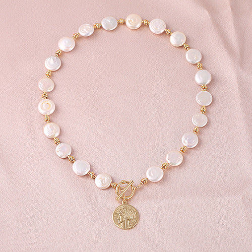 Niche Design Natural Freshwater Baroque Pearl Short Necklace for Women, Light Luxury Queen Portrait Gold Coin Collarbone Chain